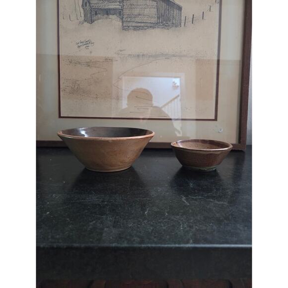 Set of 2 MAM Studio Pottery Bowls Brown Glaze Handmade 7.5" & 4.75" Signed - Picture 2 of 10